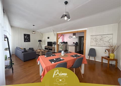 Relais des Arts, very spacious and bright, downtown