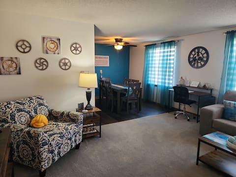 Popular Airbnb listing: Harvest Haven's Urban Industrial- Great Location in Niagara Falls