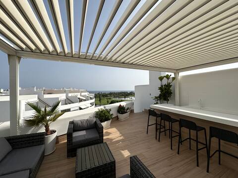 Golf Penthouse Mar de Granada, with private pool