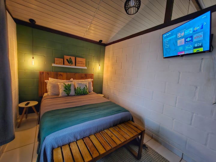 Smart-tv in de kamer
Toegang verleend op Amazon en Disney