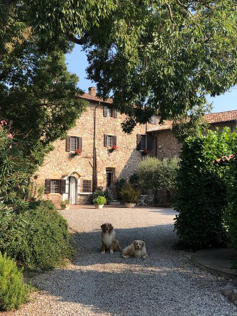 Cascina Mattarelle, between the hills and the lake