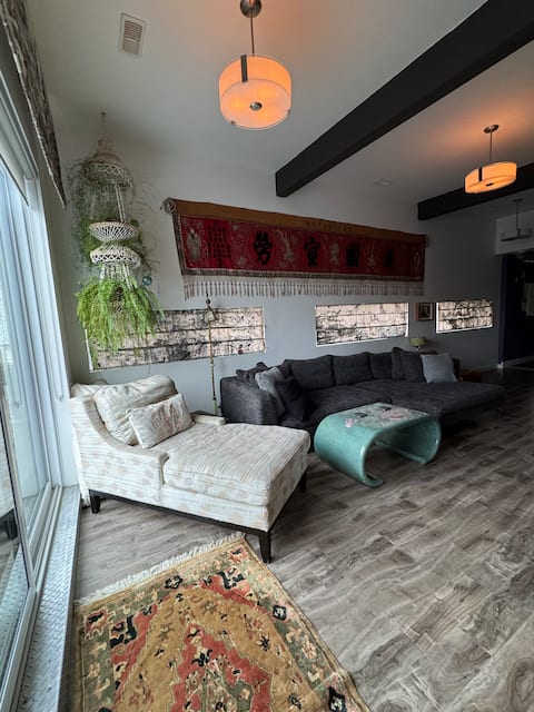 Popular Airbnb listing: ART LOFT Luxury Apartment—Artist's Home in Windsor