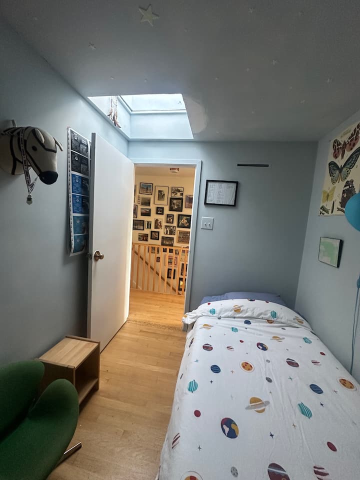 ห้องเด็กพร้อมเตียงเดี่ยว