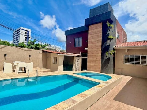 House 3 Bedrooms with air, Pool and Garage 300m Beach