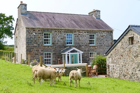 10th Generation Family Farmhouse