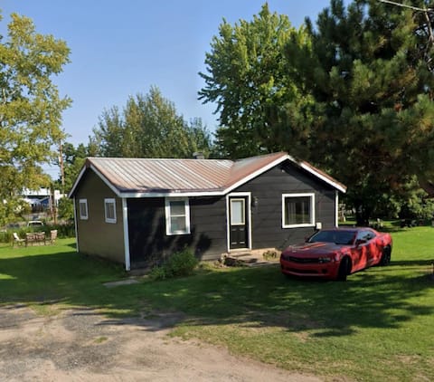Close To Snowmobile Trails, Comfort, Black House
