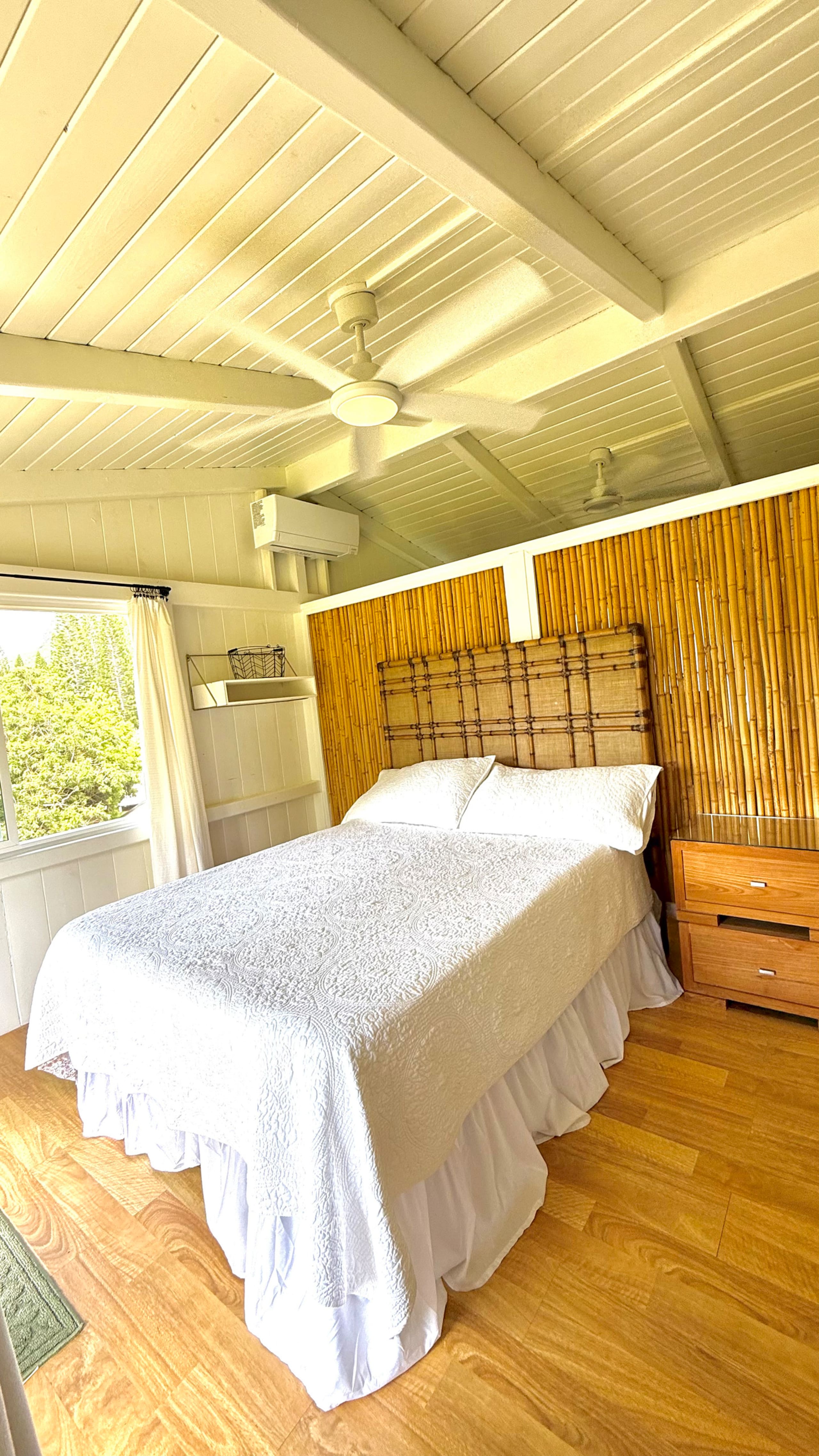 Home in Kilauea · ★4.94 · 2 bedrooms · 3 beds · 1 bath - Photo 15