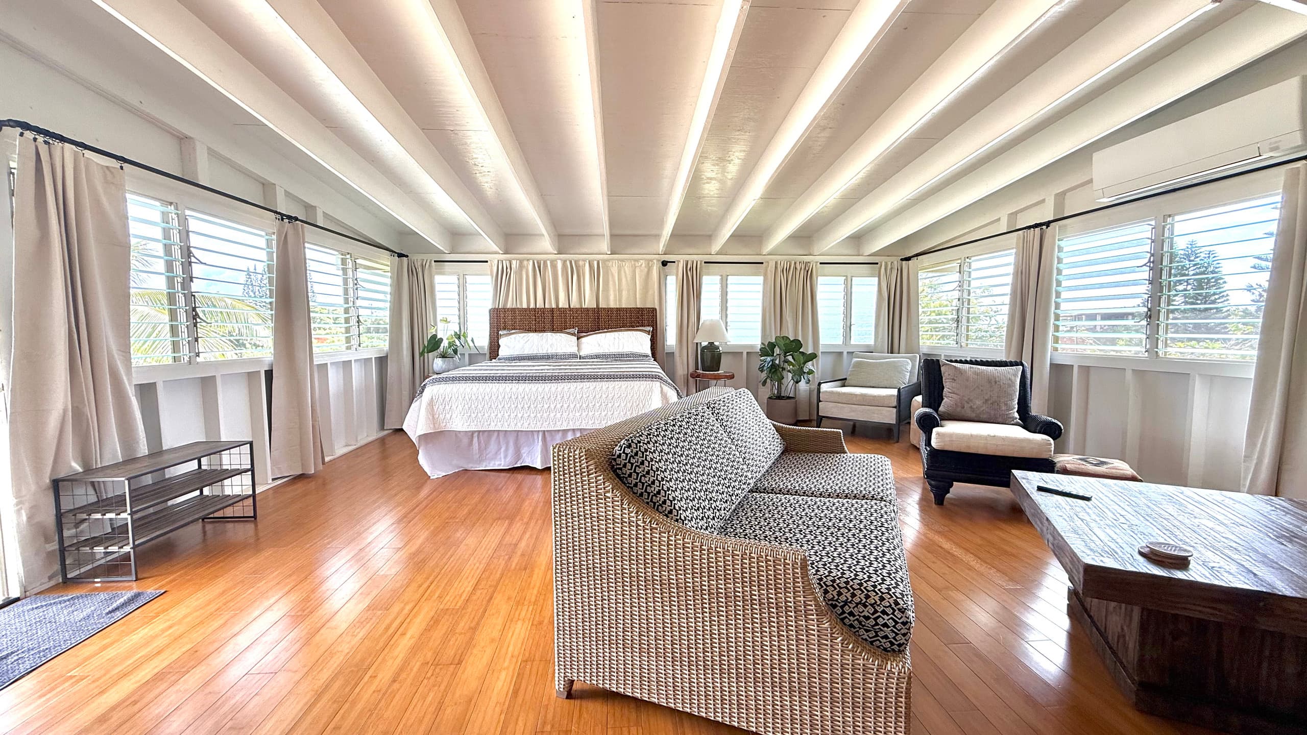 Home in Kilauea · ★4.94 · 2 bedrooms · 3 beds · 1 bath - Main photo