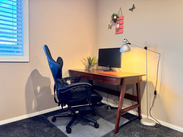 Blue Haven Retreat – Glenmore Park Pool Home gallery image 5