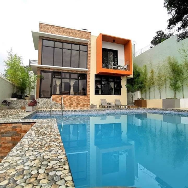 Private Resthouse With Cozy Pool And Nice View - San Mateo
