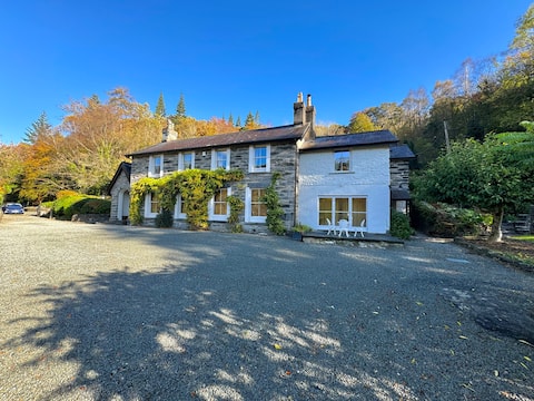 5* Coedfa Hall Betwsycoed. Grand, spacious & views