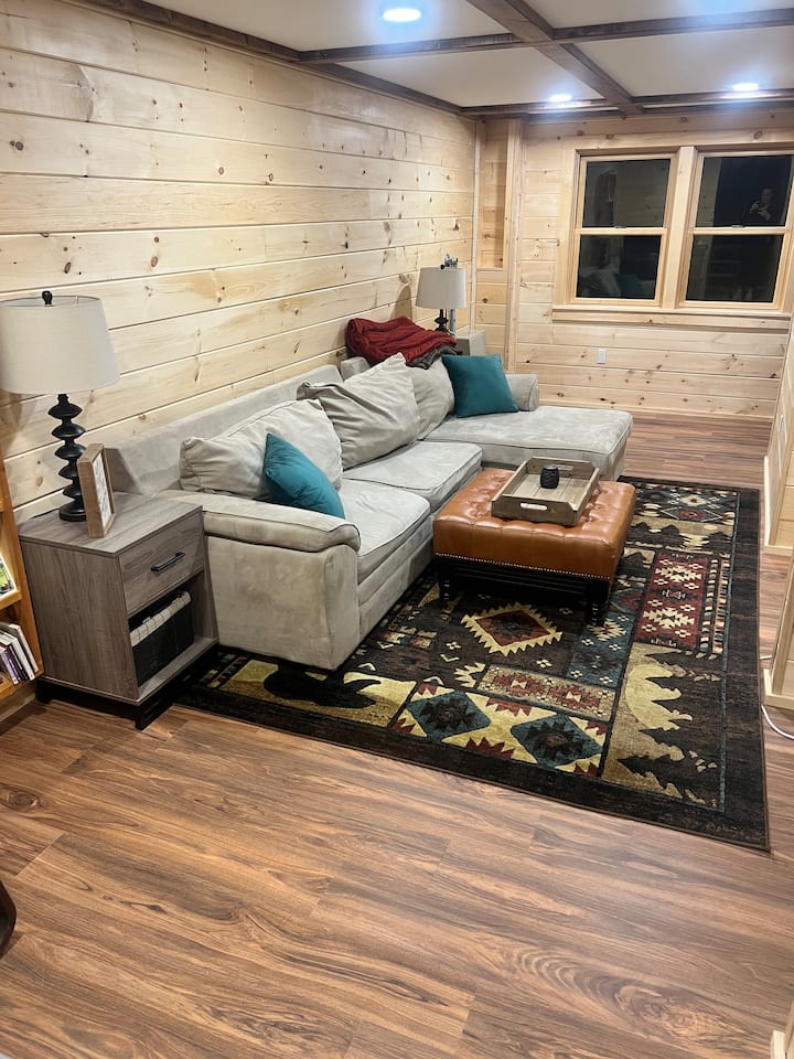 Жилищна зона на по - ниско ниво. 