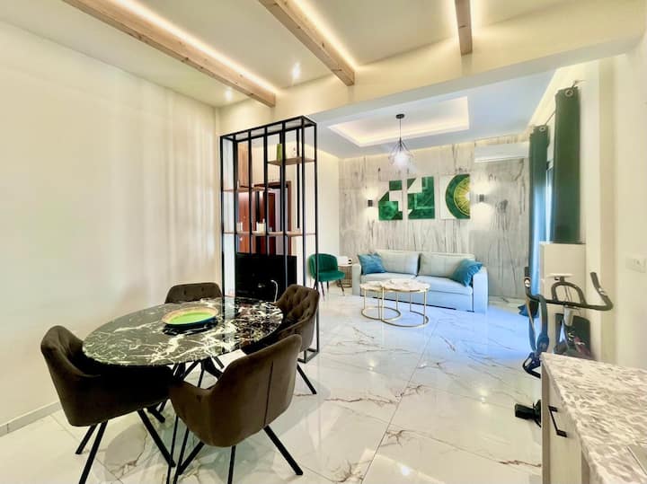 Stylish Apartment In Athens, Walk To Acropolis - Atenas