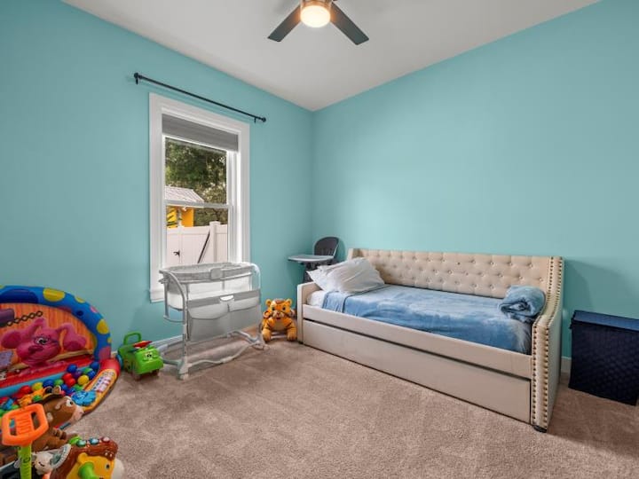 საძინებელი 4