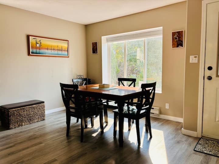 Central & Walkable - Pet-friendly - Kanada