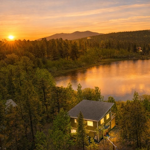 Lakefront/HotTub/Sauna/Skiing/Fishing@DragonRanch