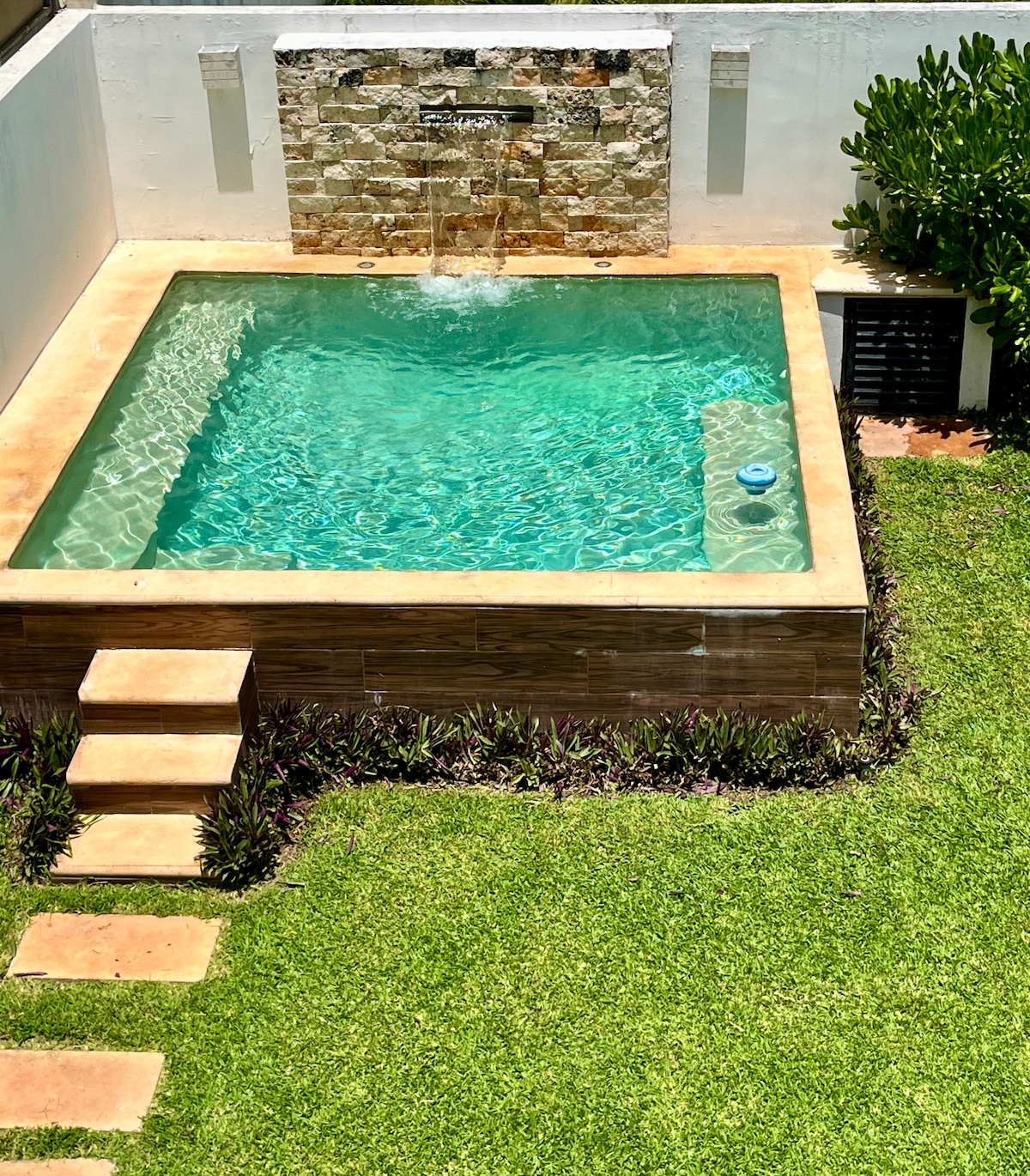 Top Airbnb: Beautiful Flamingo House North of Mérida, family in Fraccionamiento Floresta Residencial