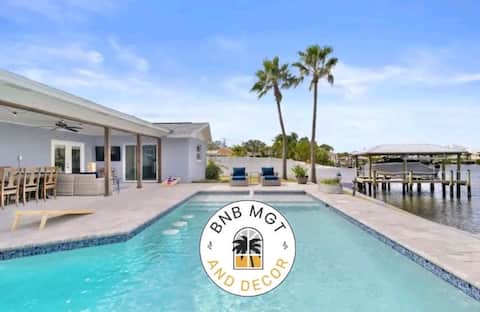 Waterfront Pool Oasis •Kayak, Games & Sunset Views