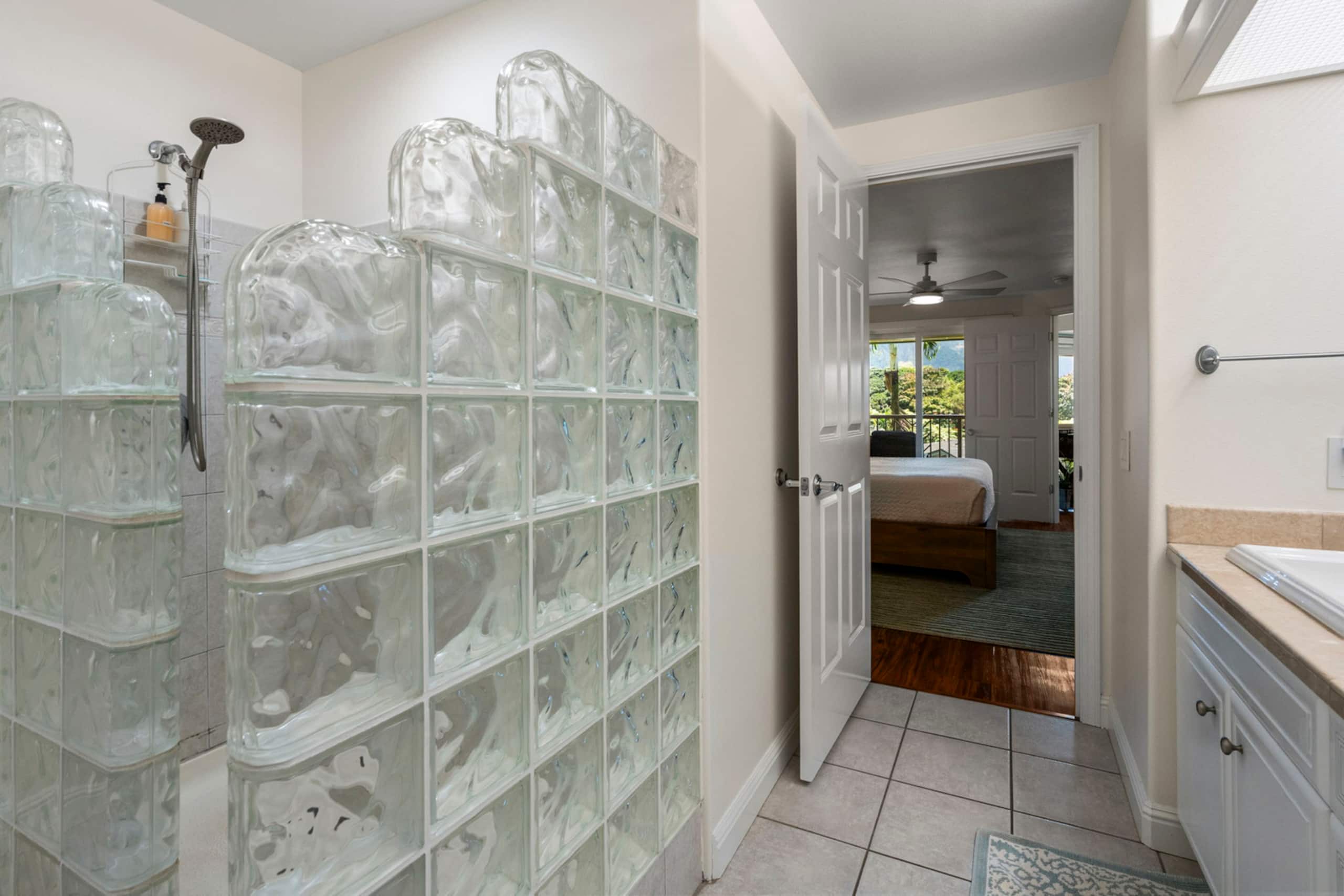 Townhouse in Princeville · ★4.96 · 3 bedrooms · 3 beds · 3 baths - Image 21