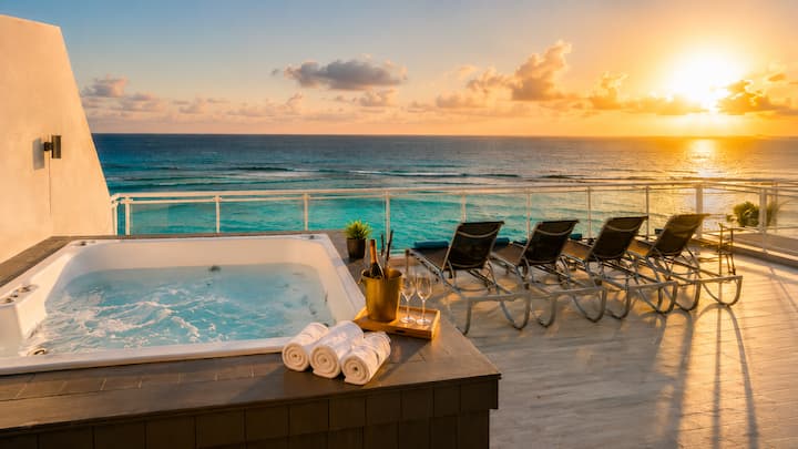 Luxury Penthouse with jacuzzi - Ocean Front