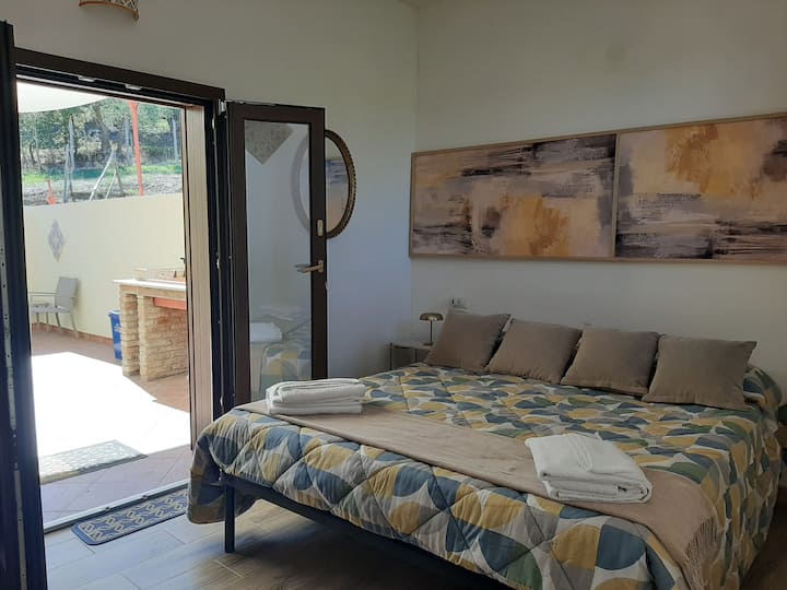 Kitanda cha watu wawili