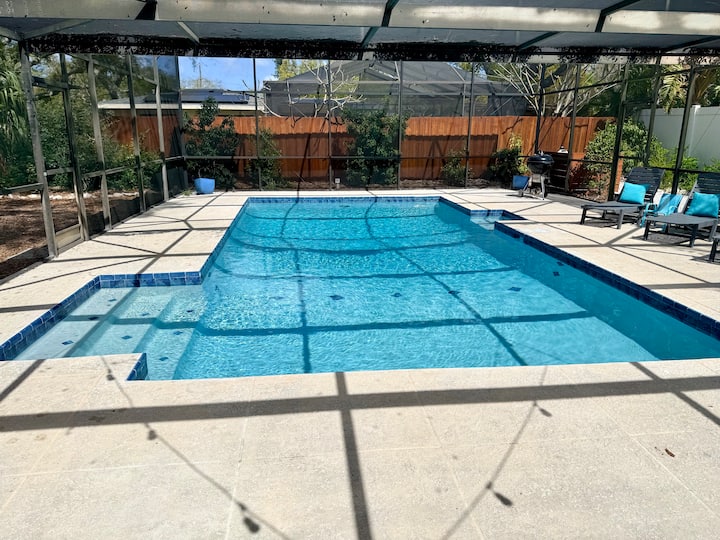 Belle Maison Avec Piscine à 3 Minutes De La Plage - Redington Shores, FL