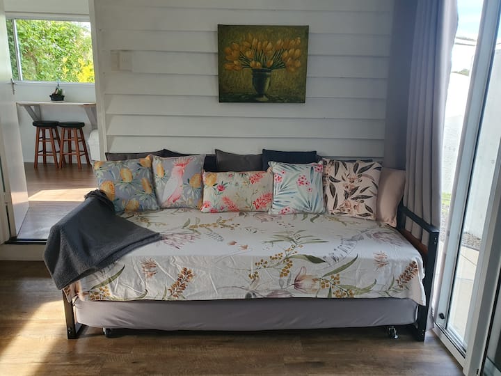 Flagrock Farmstay - Garden Cottage (Pet-friendly) - Boonah
