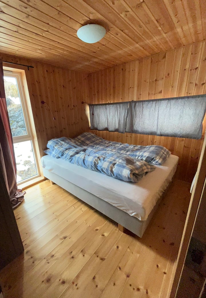 საძინებელი 1