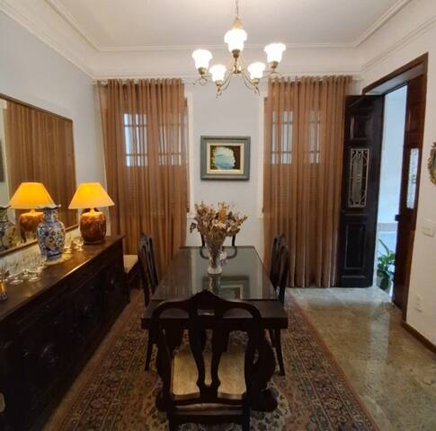 5 quartos 16 hospedes 11 camas perto Praia Metro gallery image 3