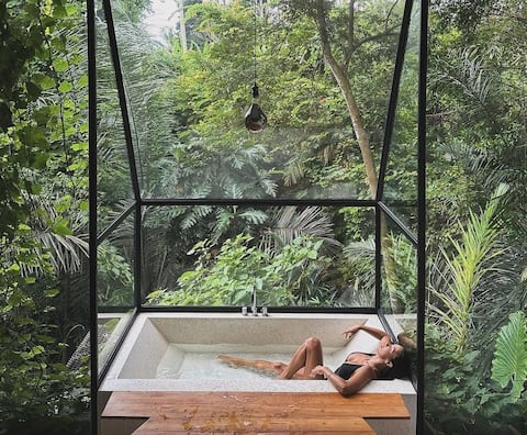 Modern LOFT• Glass Pool • River Ravine View