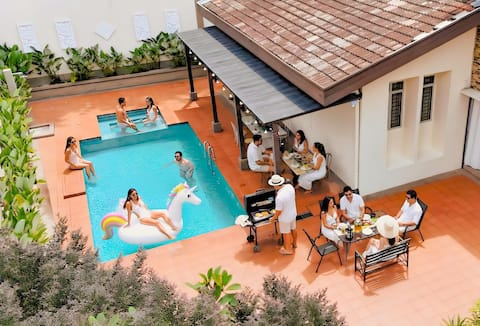 5BR Ampang Villa V BBQ/Private Pool near to KLCC
