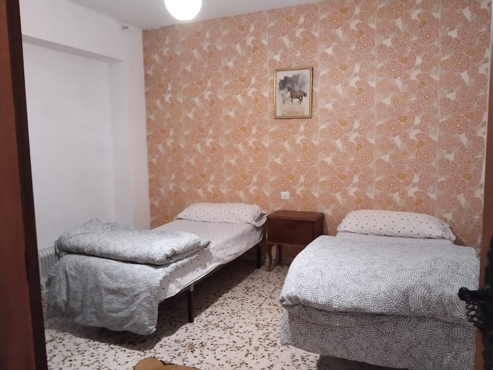 საძინებელი 4
