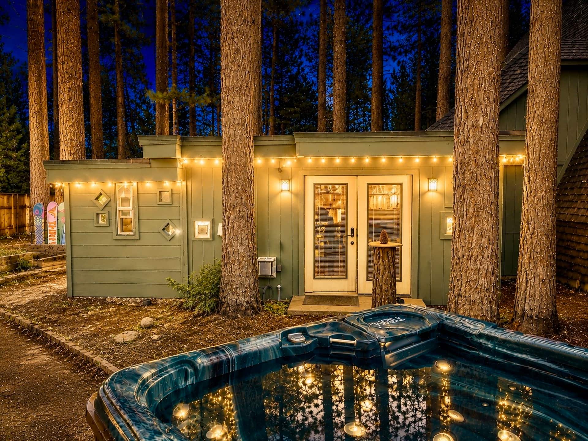 Nature Spa Refuge • Steam Sauna • Hot Tub • Plunge