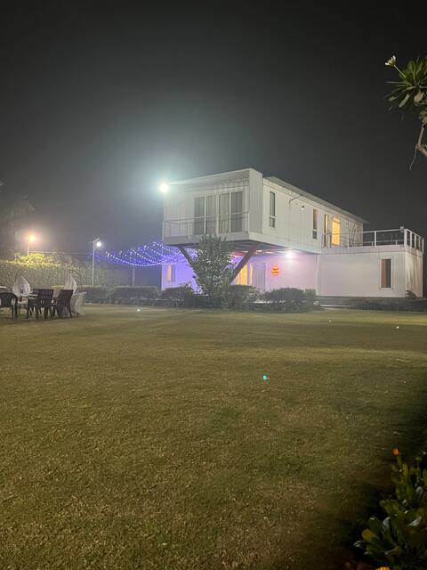 Noida Farmhouse with Garden, Pool & Bonfire