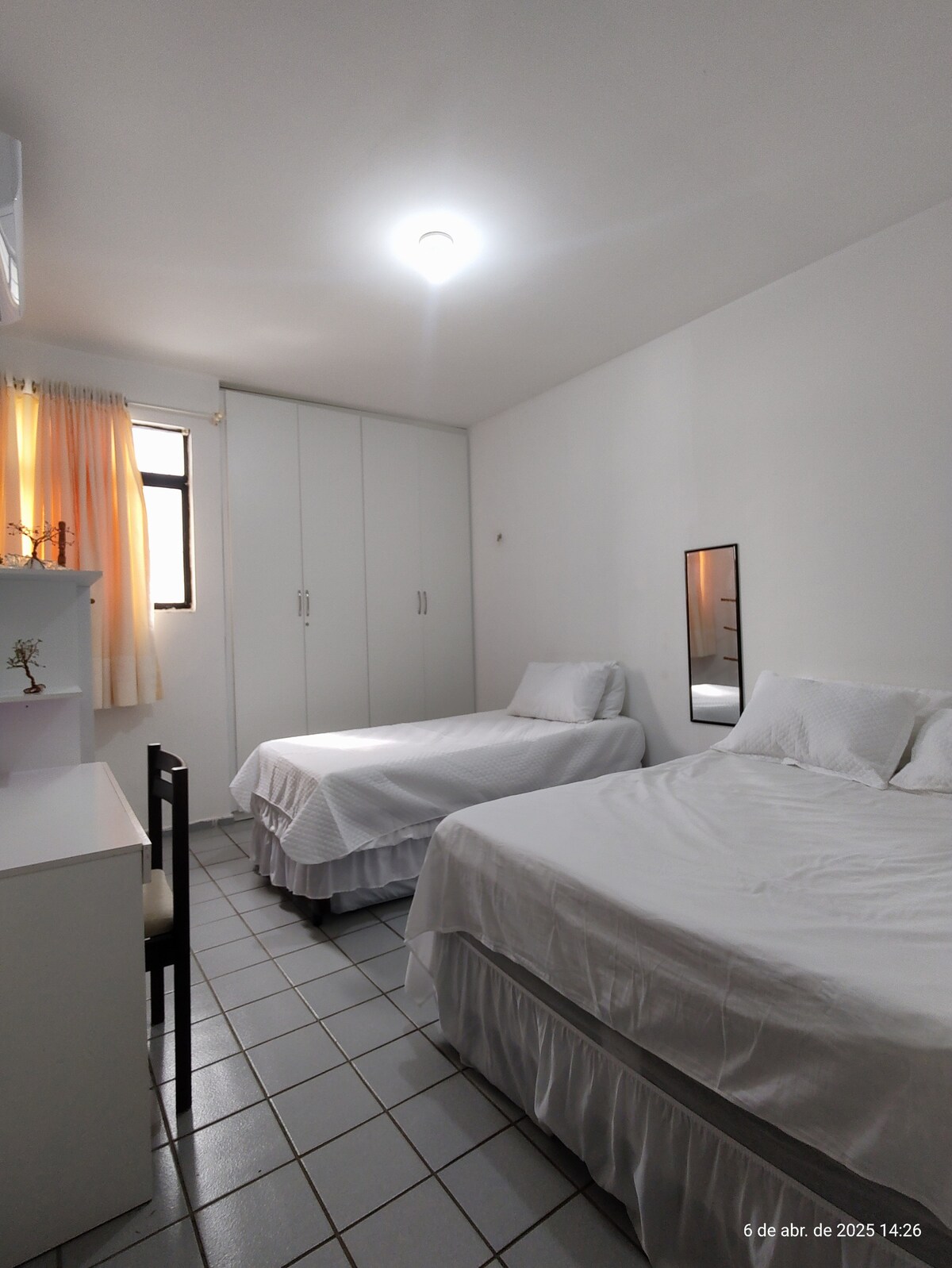 ห้องพักพร้อม Work Station (ท้องถิ่นสำหรับการทำงานทางไกล)