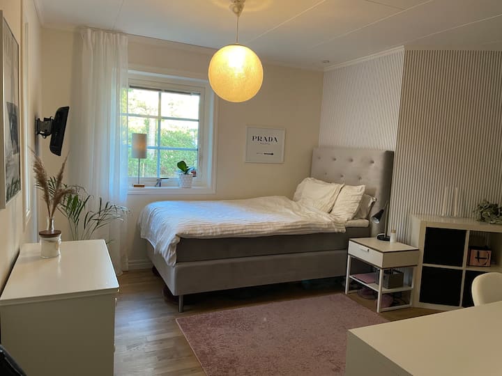 غرفة النوم 2