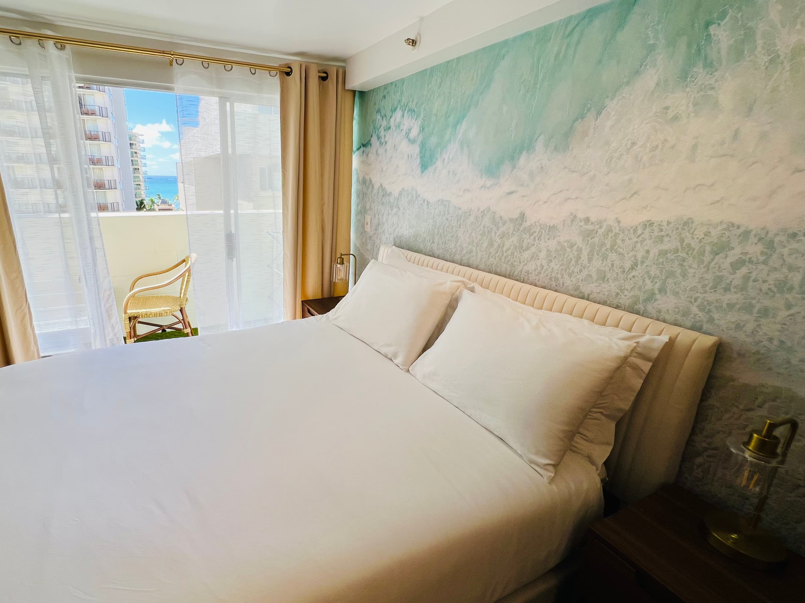 Condo in Honolulu · ★4.91 · Studio · 1 bed · 1 bath - Image 1