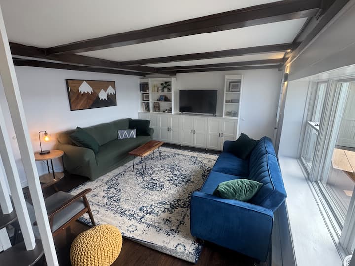 The Cottage On Raquette *Lakefront* - Tupper Lake, NY