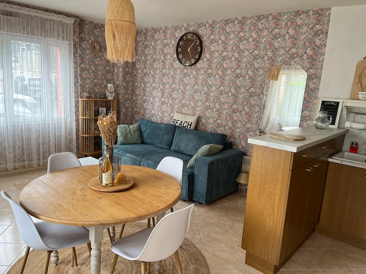 Jolie Maison Avec Jardin Hyper Centre Cabourg - カブール