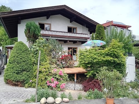 Top performing Airbnb: Apartment Katharina in Bruck An Der Großglocknerstraße