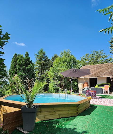 The Savoyard Setting