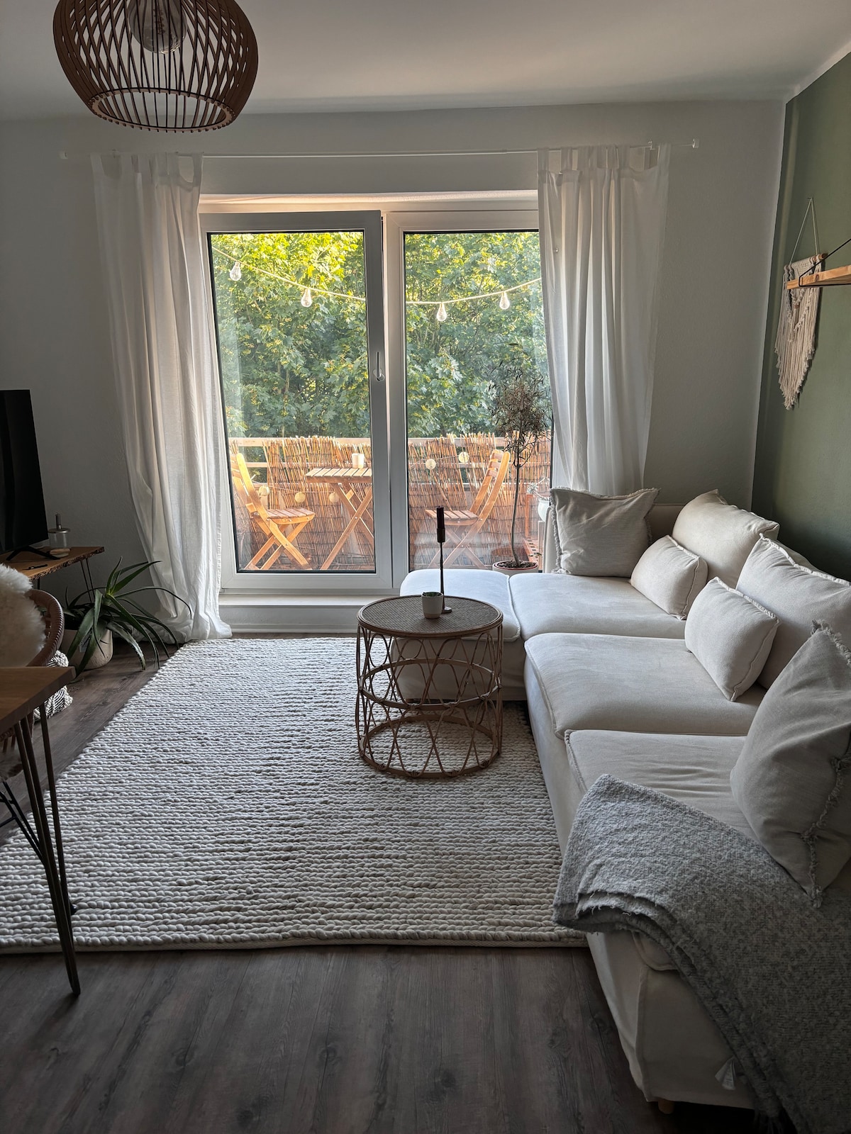 Top performing Airbnb: Cozy 2.5 room apartment with balcony in Kiel