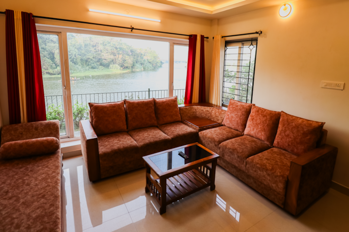 Riverfront 1bhk Retreat For Friends & Family - Cochin