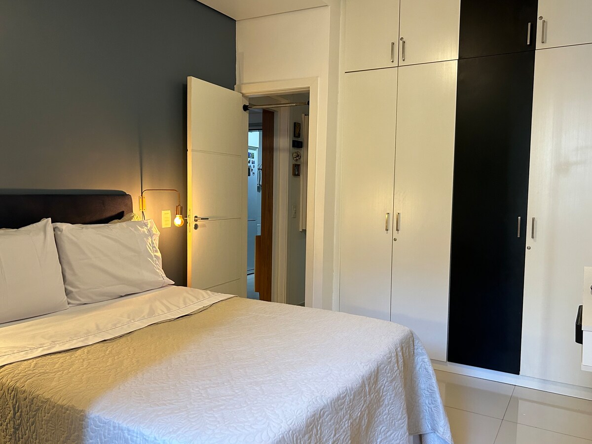 เตียงคู่มาตรฐานพร้อมที่นอน Ortobom