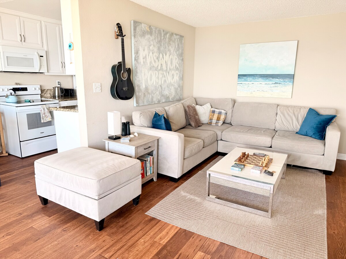 Top performing Airbnb: Gorgeous Oceanfront | 2 bed | 2 bath | Ocean View in Redondo Beach