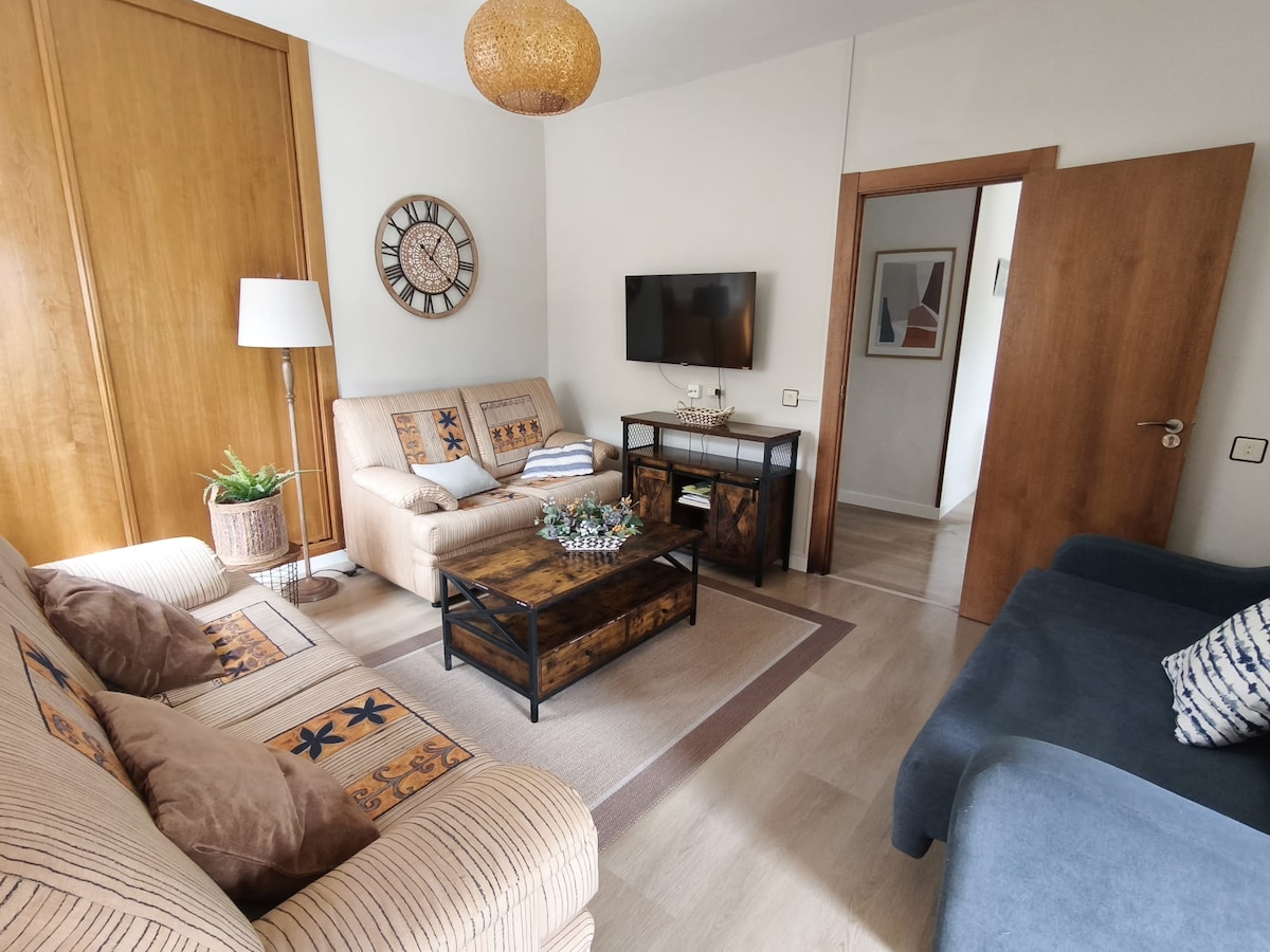 Propiedad de Airbnb exitosa: Very comfortable ground floor, garden access, 300 m beach en Llanes