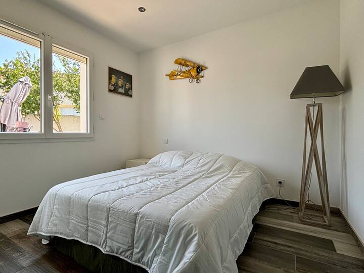 Საძინებელი 3 კარადით /140 სმ საწოლით