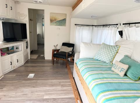 Popular Airbnb listing: Surf’s Up in Buxton