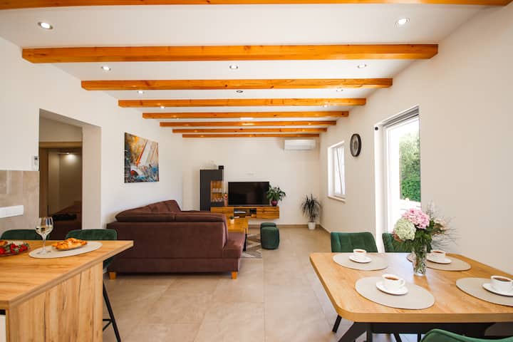 غرفة المعيشة