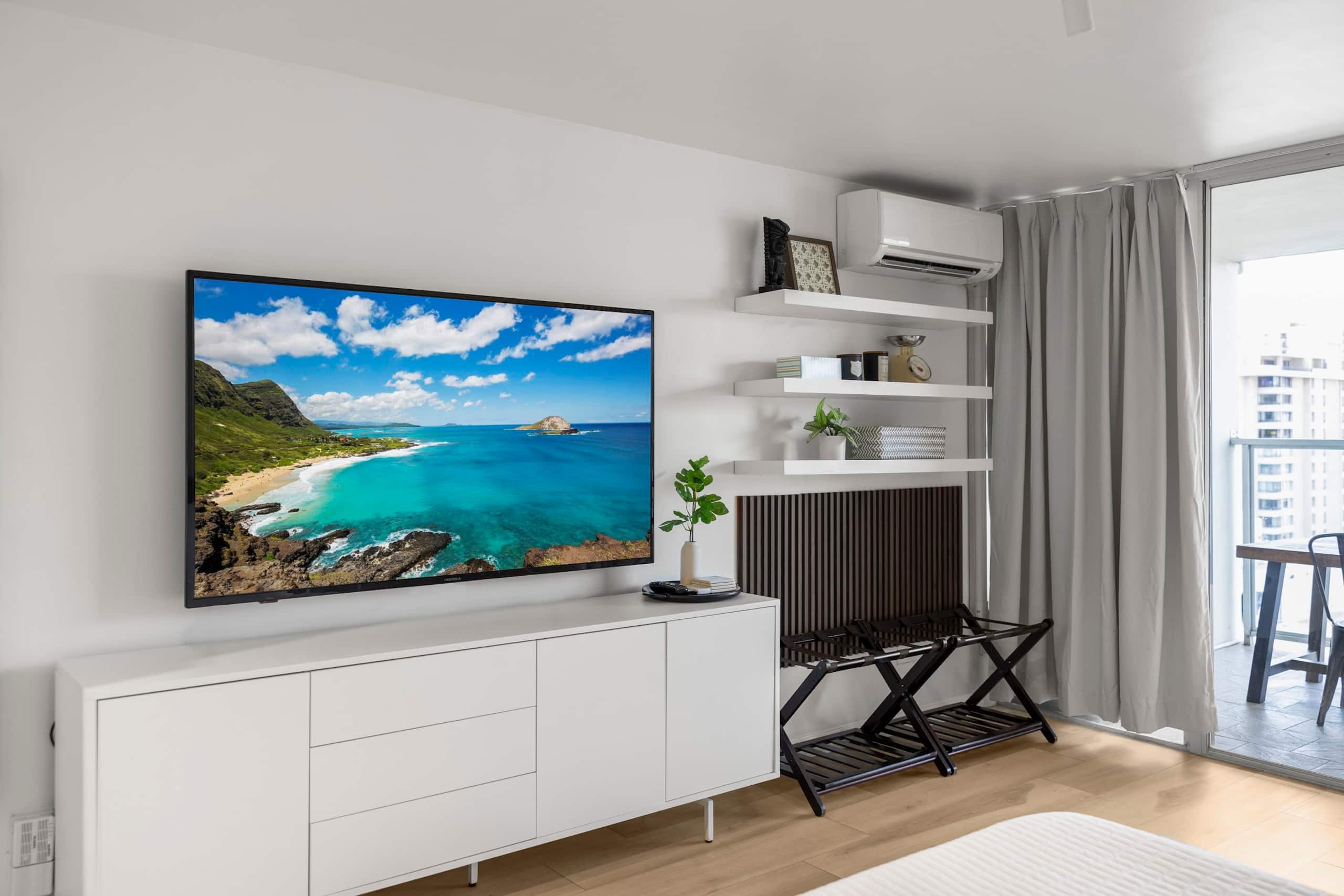 16F-Renovated Modern King Studio-Waikiki Beach~ - Image 3